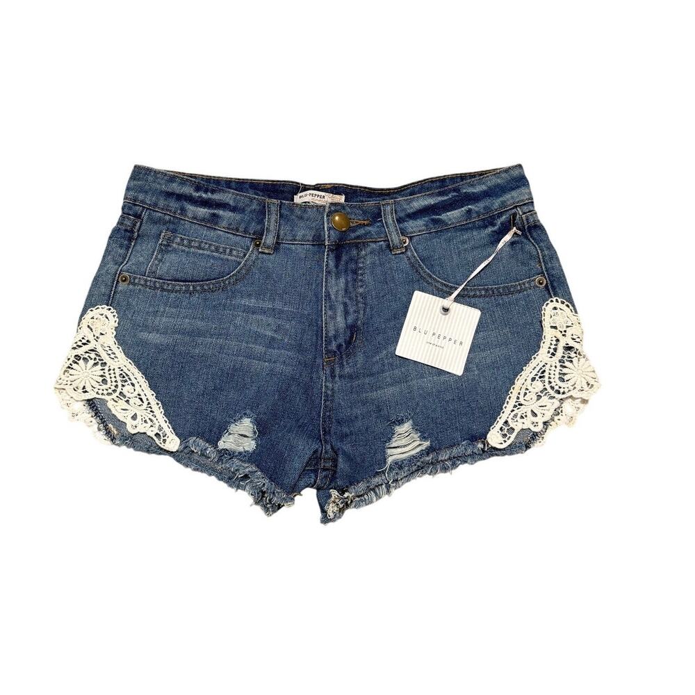 Blu Pepper Vintage Denim Lace Trim Distressed Shorts | Size Medium NWT